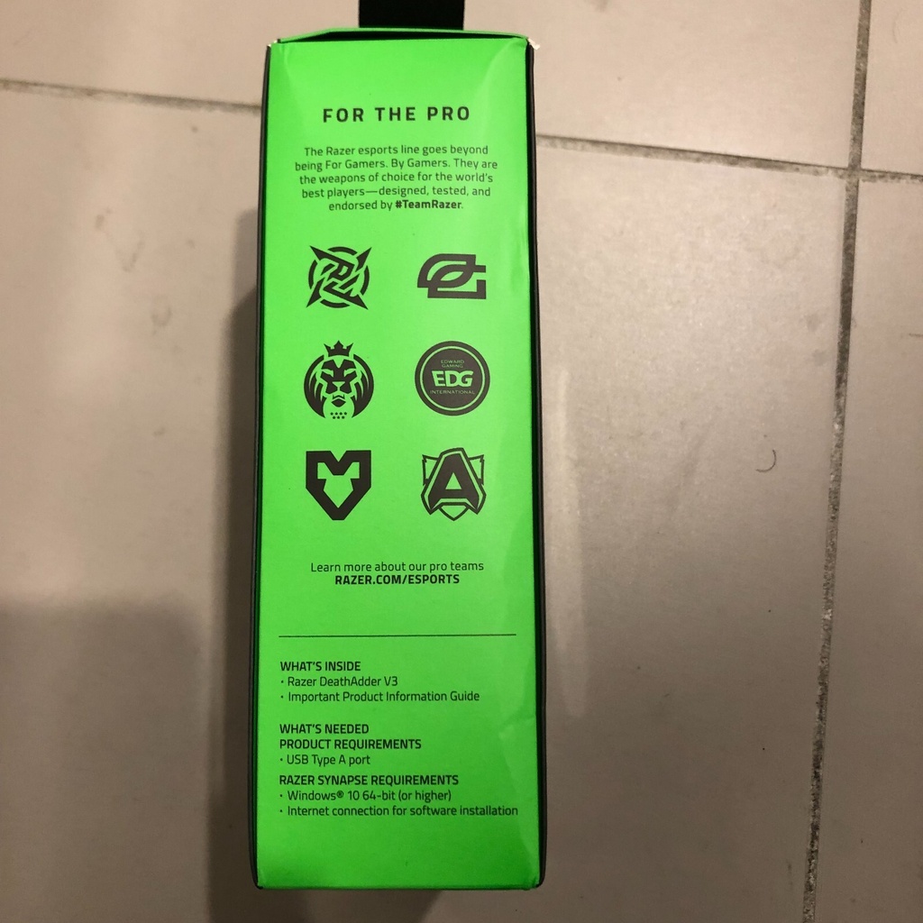 Razer DeathAdder V3 Ultra Lightweight Ergonomic Wired Gaming Mouse Razor Death
