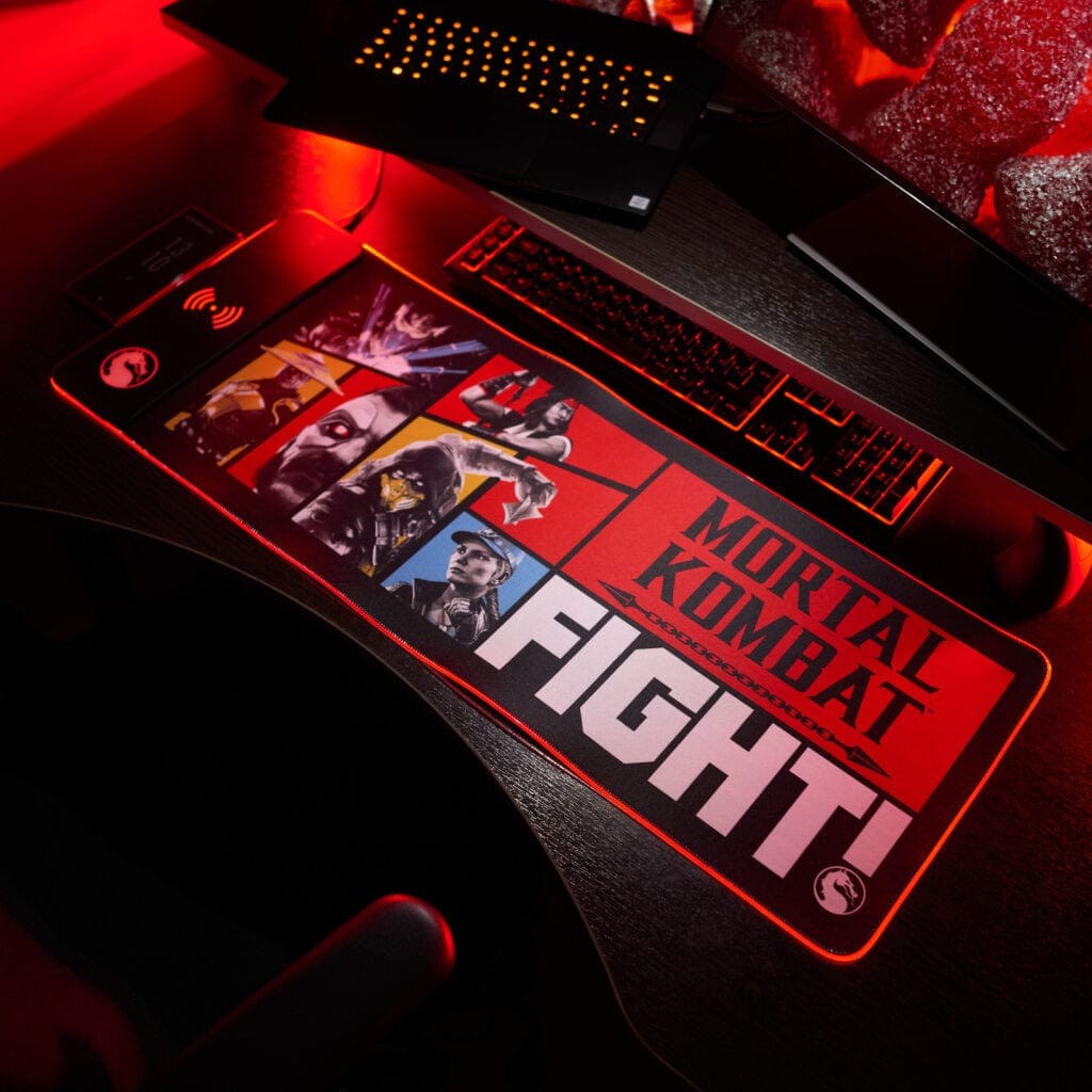 Numskull - Mortal Kombat - Gaming Mat & Mobile Charger